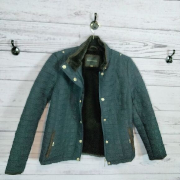 "Weather Proof" woman's 🧥 jacket - Picture 2 of 10